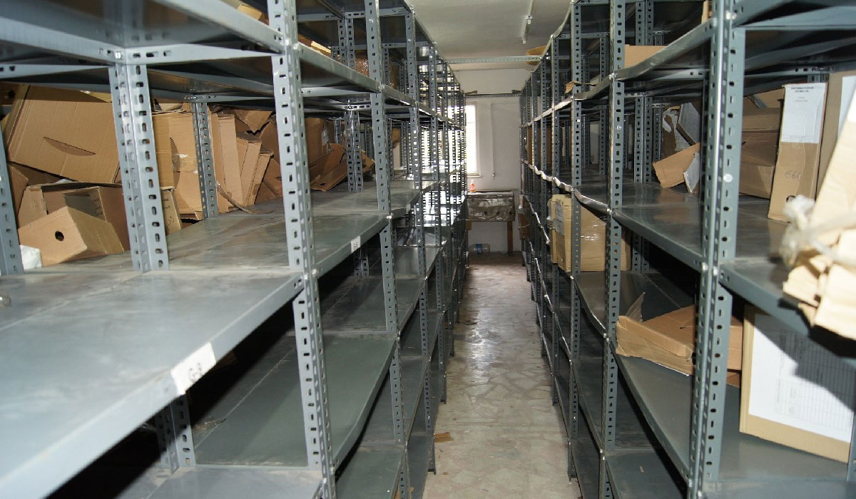 2. El Depo Raf Sistemleri