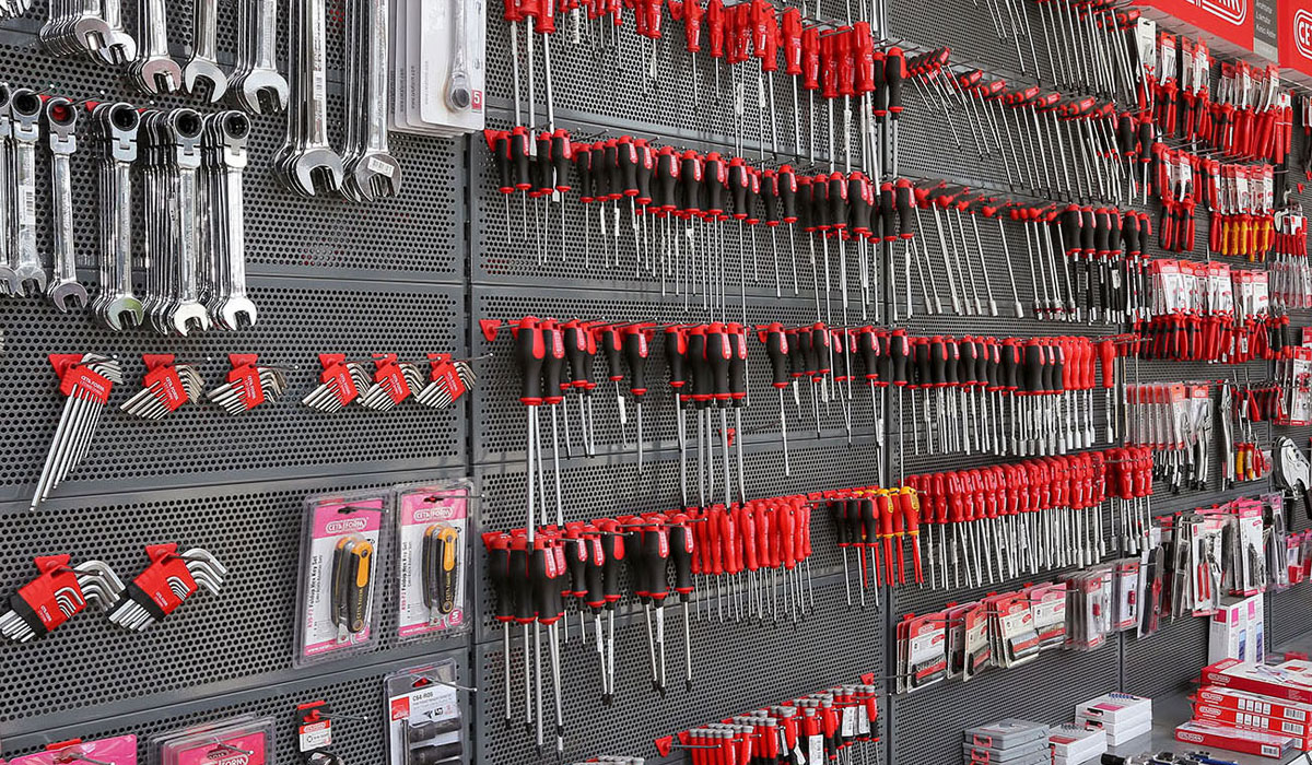 2. El Yapı Market Raf Sistemleri